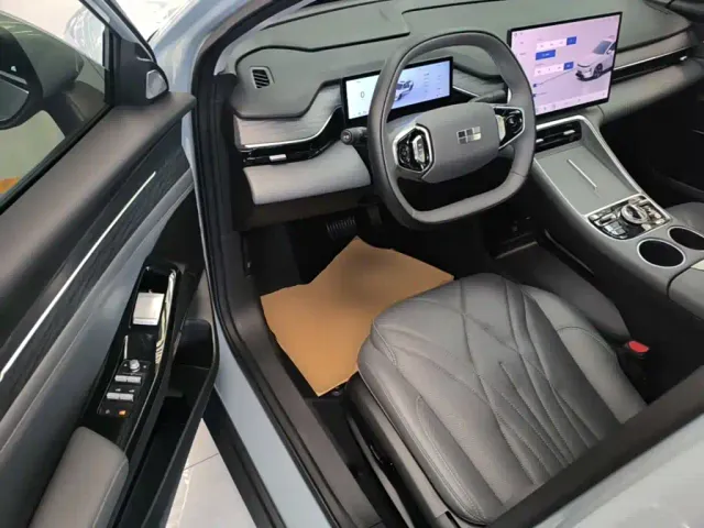 Geely Galaxy L6 — Фото автомобиля 15