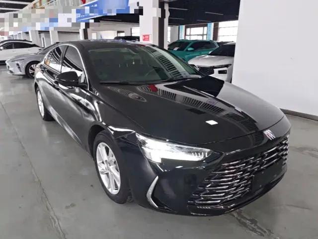 Buick Regal — Фото автомобиля 3