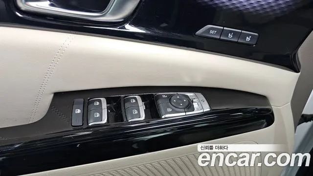 Kia Canival Carnival 4 поколение Бензин 7 мест Hi-Limousine — Фото автомобиля 30