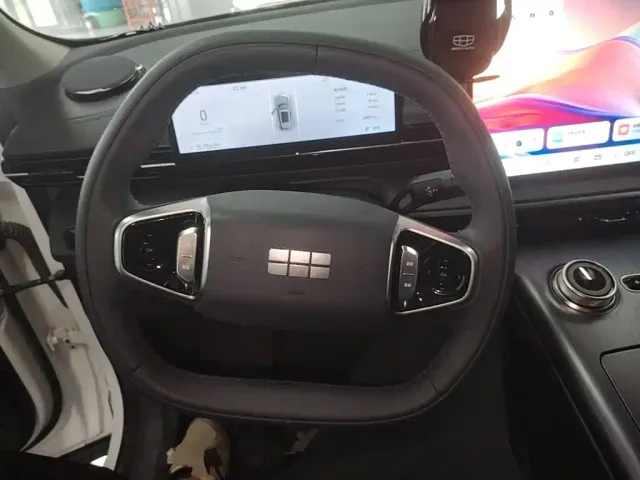 Geely Galaxy E5 — Фото автомобиля 10