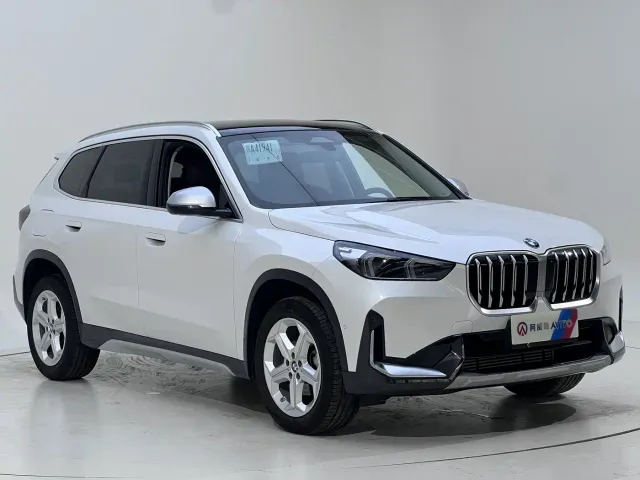 BMW X1 — Фото автомобиля 2