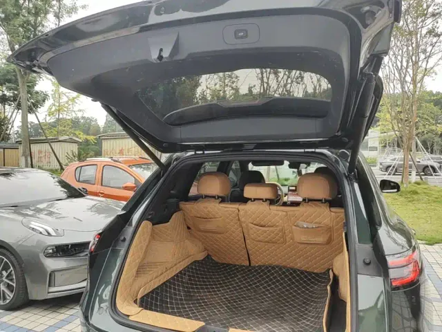 Geely Galaxy Starship 7 EM-i — Фото автомобиля 18