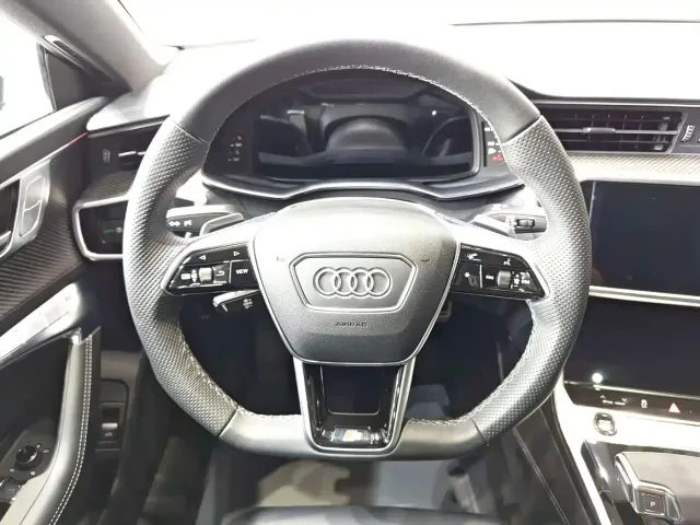 Audi A7 — Фото автомобиля 8