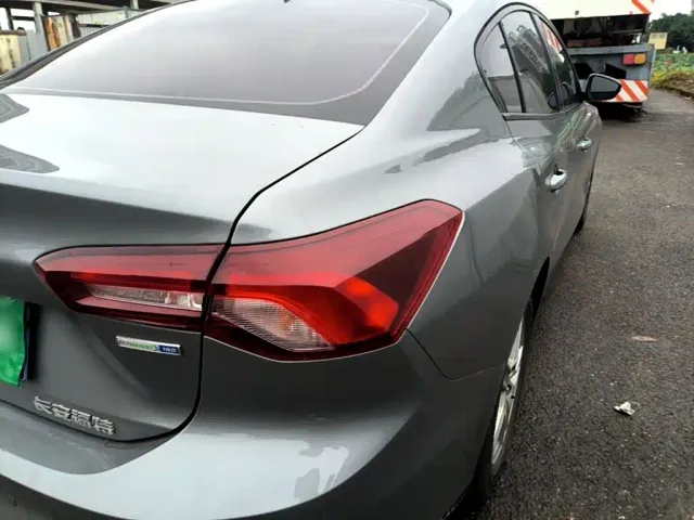 Ford Focus — Фото автомобиля 7
