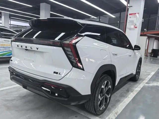 Geely Boyue L — Фото автомобиля 20