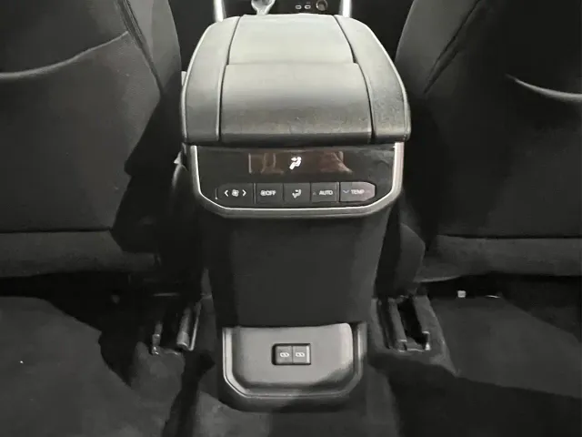 Toyota Highlander — Фото автомобиля 18