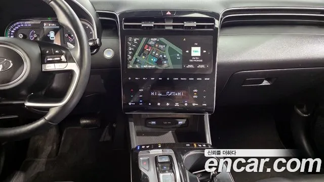 Hyundai Tucson Tucson (NX4) Дизель 2.0 2WD — Фото автомобиля 19