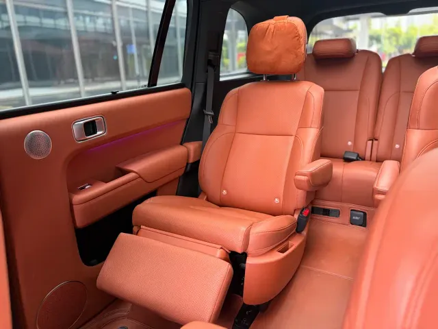 Li Auto Li Xiang L9 2024 Pro — Фото автомобиля 18
