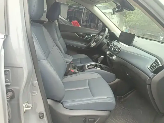 Nissan X-Trail — Фото автомобиля 24