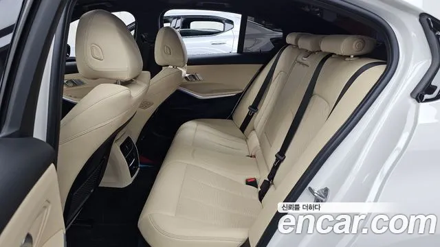 BMW 3-Series 3 серия (G20) — Фото автомобиля 22