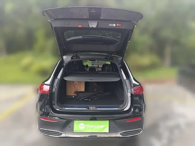 Mercedes-Benz EQE SUV — Фото автомобиля 9