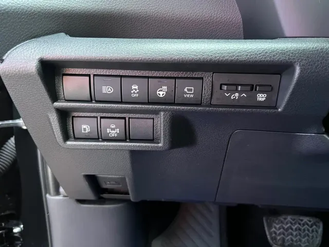 Toyota Sienna — Фото автомобиля 24