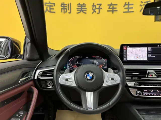 BMW 5 Series — Фото автомобиля 15