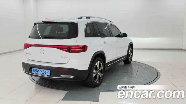 Mercedes-Benz EQB X243 — Фото автомобиля 6