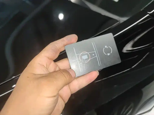 Tesla Model Y — Фото автомобиля 8
