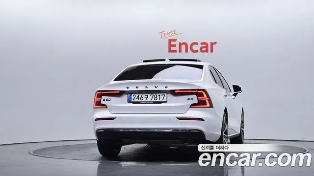Вольво S60 S60 третьего поколения B5 Ultimate Bright — Фото автомобиля 4