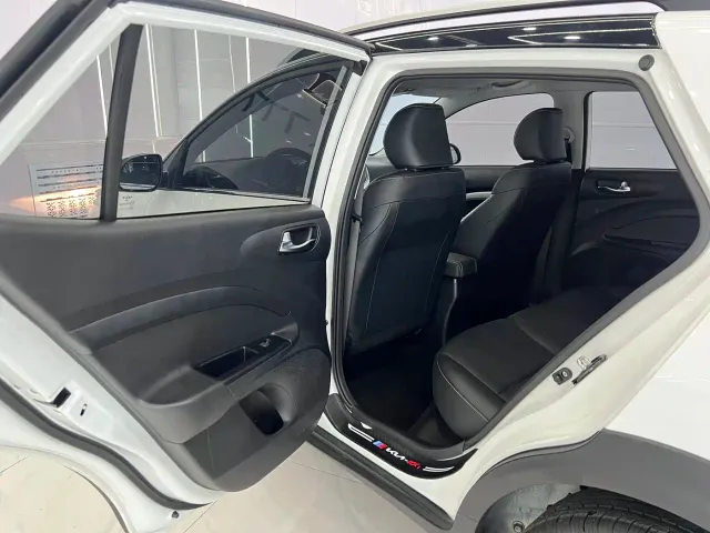 Kia KX1 — Фото автомобиля 16