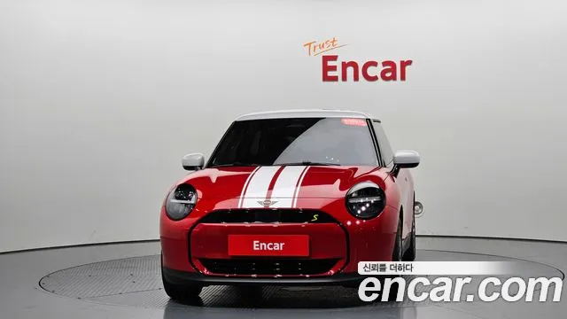 Mini Cooper — Фото автомобиля 3