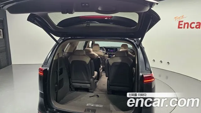 Kia Canival Carnival 4 поколение Бензин 9 мест Signature — Фото автомобиля 20