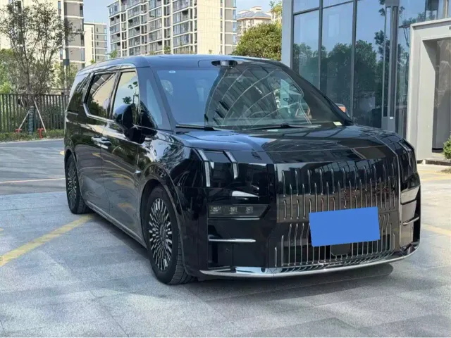 ZEEKR Zeekr 009 2024 7-Seat Aisle AWD Version 108kWh — Фото автомобиля 3