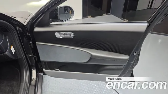 Hyundai Ioniq 6 — Фото автомобиля 14