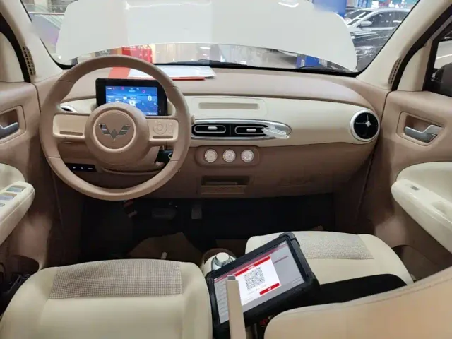 Wuling Hongguang Mini EV — Фото автомобиля 9