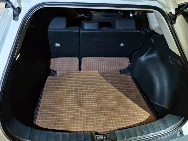 Toyota Corolla Cross — Фото автомобиля 4