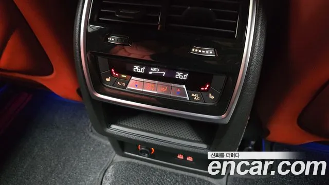 BMW XM — Фото автомобиля 27