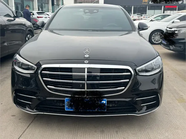 Mercedes-Benz S-Class — Фото автомобиля 2