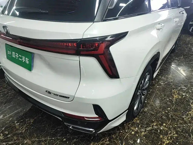 Changan CS75 Plus — Фото автомобиля 7
