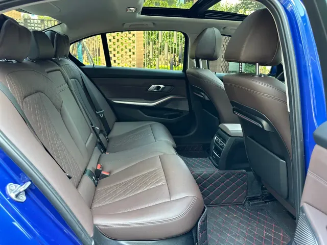 BMW 3 Series — Фото автомобиля 13