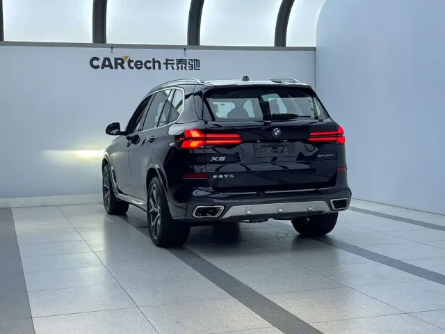 BMW X5 — Фото автомобиля 3
