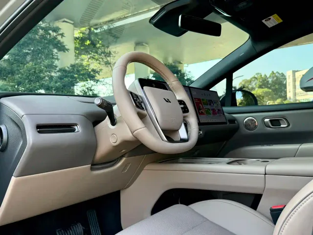 Li Auto i6 — Фото автомобиля 6