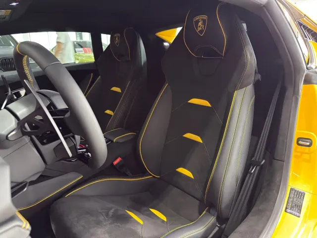 Lamborghini Huracan — Фото автомобиля 6