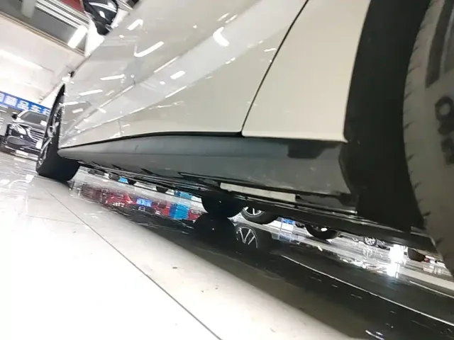 BYD Seal 07 DM-i — Фото автомобиля 21