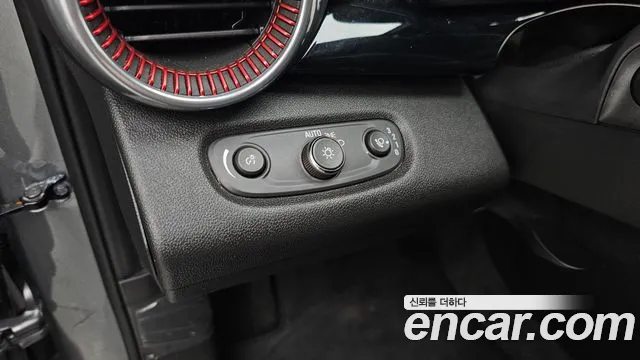 ChevroletGMDaewoo Trax Trax Кроссовер — Фото автомобиля 17