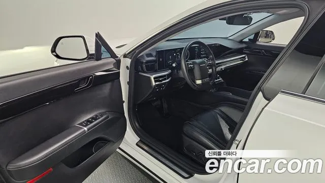 Hyundai Grandeur GN7 — Фото автомобиля 26