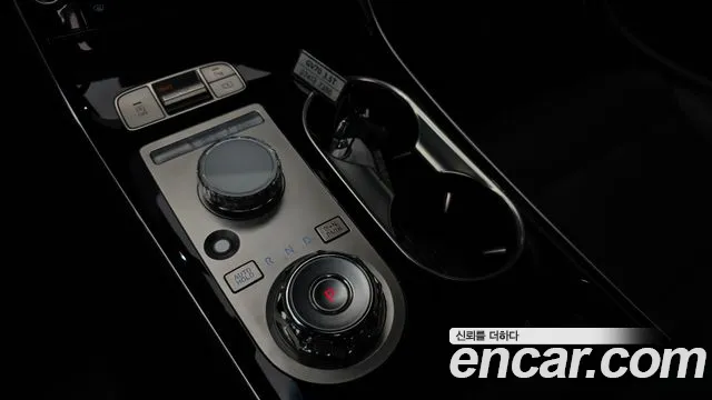 Genesis GV70 3.5T Бензин AWD — Фото автомобиля 9