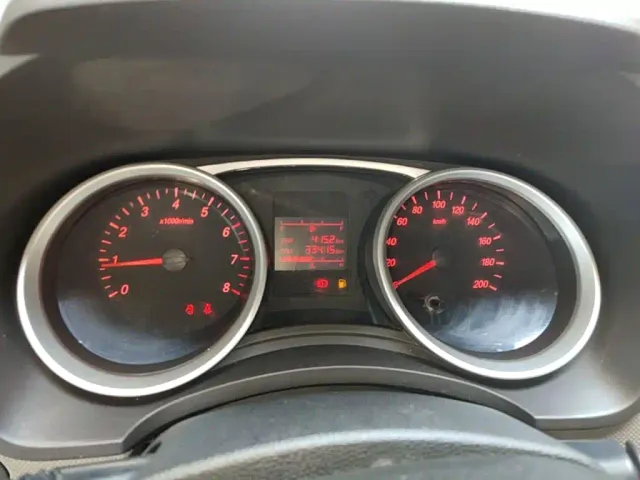 Wuling Hongguang — Фото автомобиля 11
