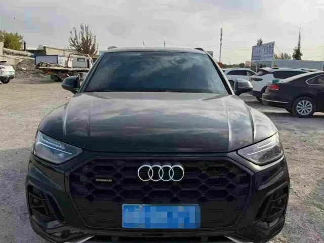 Audi Q5L — Фото автомобиля 2