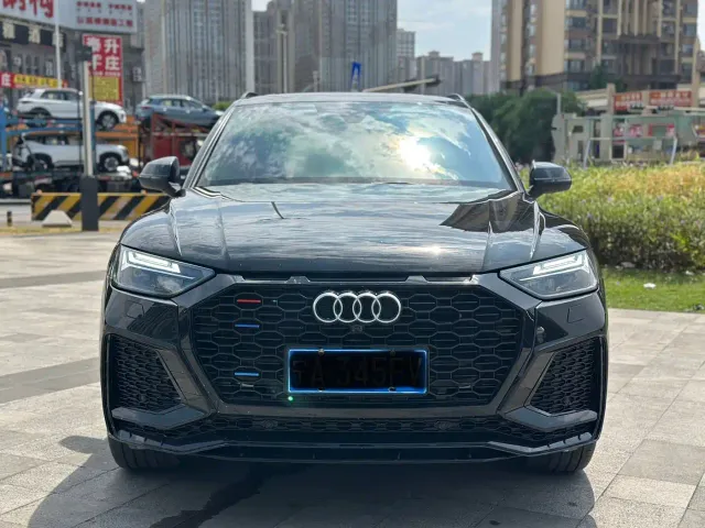 Audi Q5L — Фото автомобиля 2