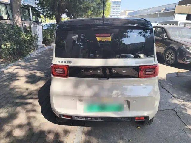 Wuling Hongguang Mini EV — Фото автомобиля 5