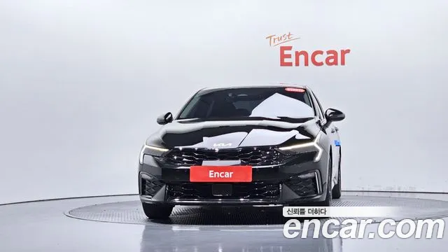 Kia K5 Новый K5 3 поколение 2.0 LPi(Для проката) — Фото автомобиля 3