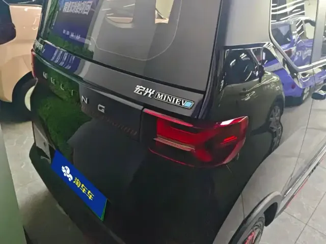 Wuling Hongguang Mini EV — Фото автомобиля 3