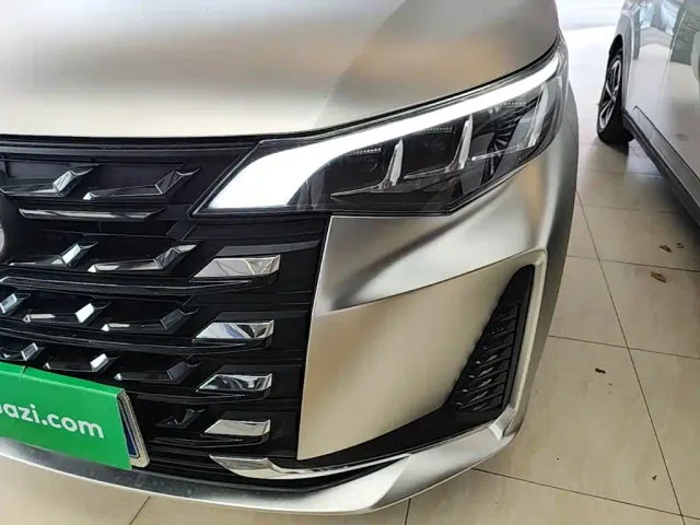 GAC Trumpchi M6 — Фото автомобиля 23