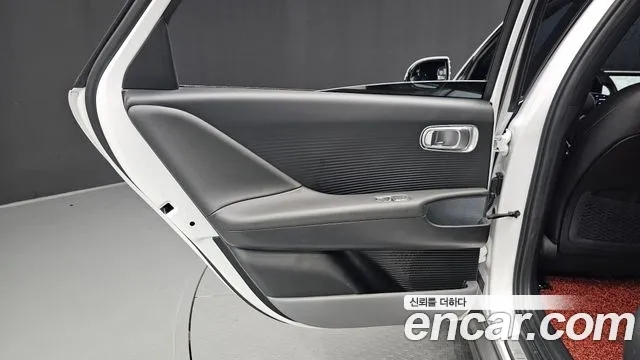 Hyundai Ioniq 6 — Фото автомобиля 25