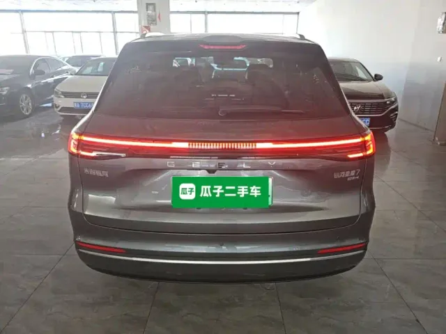 Geely Galaxy Starship 7 EM-i — Фото автомобиля 6