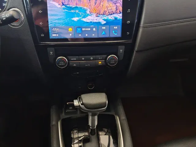 Nissan X-Trail — Фото автомобиля 18