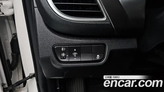 Kia Seltos Новый Seltos Бензин 2.0 2WD — Фото автомобиля 25