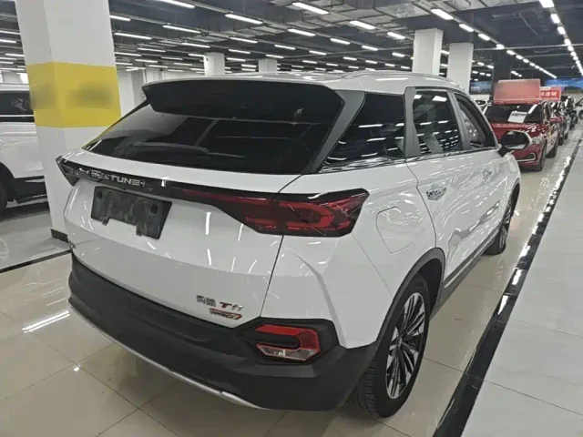 Bestune T77 — Фото автомобиля 6
